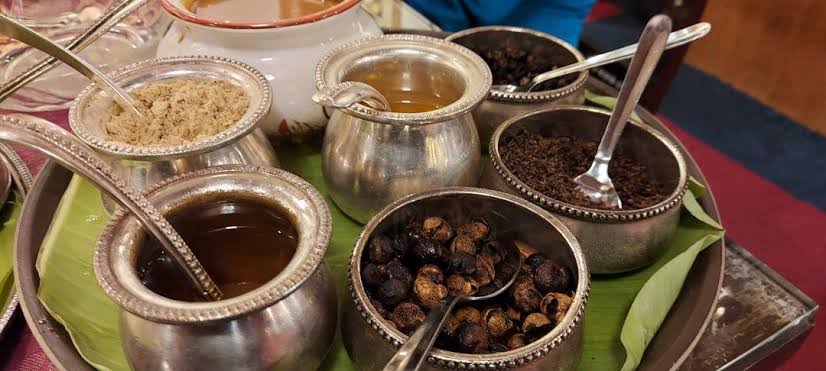 Annalakshmi Restaurant signature dishes Palak Paneer
Dal Makhini
Milagu Jeera Saadham